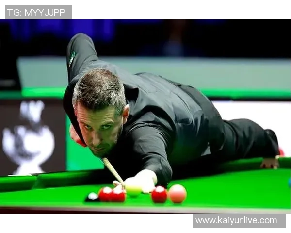 墨菲半场表现惊艳12投8中三分5中8高效斩获21分助力球队进攻